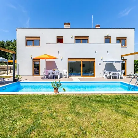 House Irina F - Pool Private Feriehus Poreč