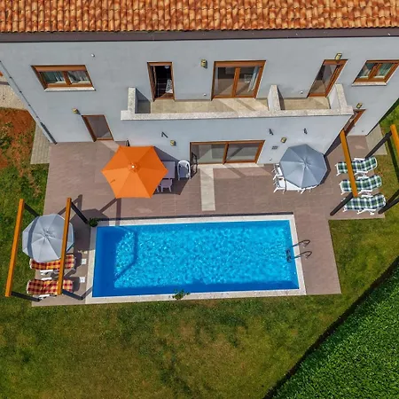 House Irina F - Pool Private Porec