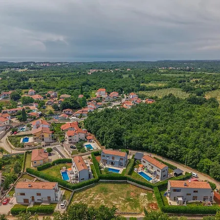 House Irina F - Pool Private Porec